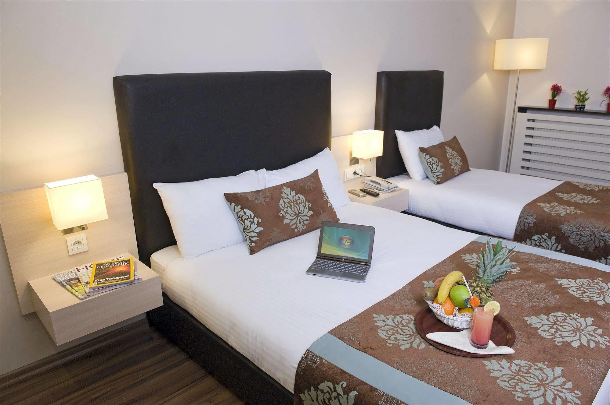 The New Hotel Zeybek Σμύρνη Εξωτερικό φωτογραφία